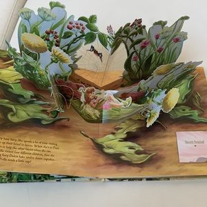 Disney Pixie Hollow Pop-Up story book